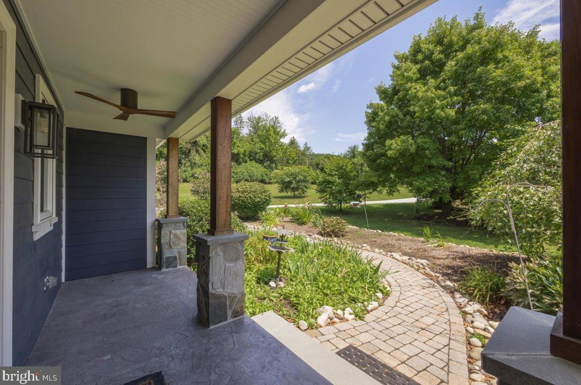 203 Terra Vista Dr, Downingtown, PA 19335