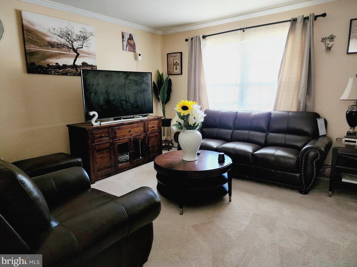 2534 Clothier St, Romansville, PA 19320-2306