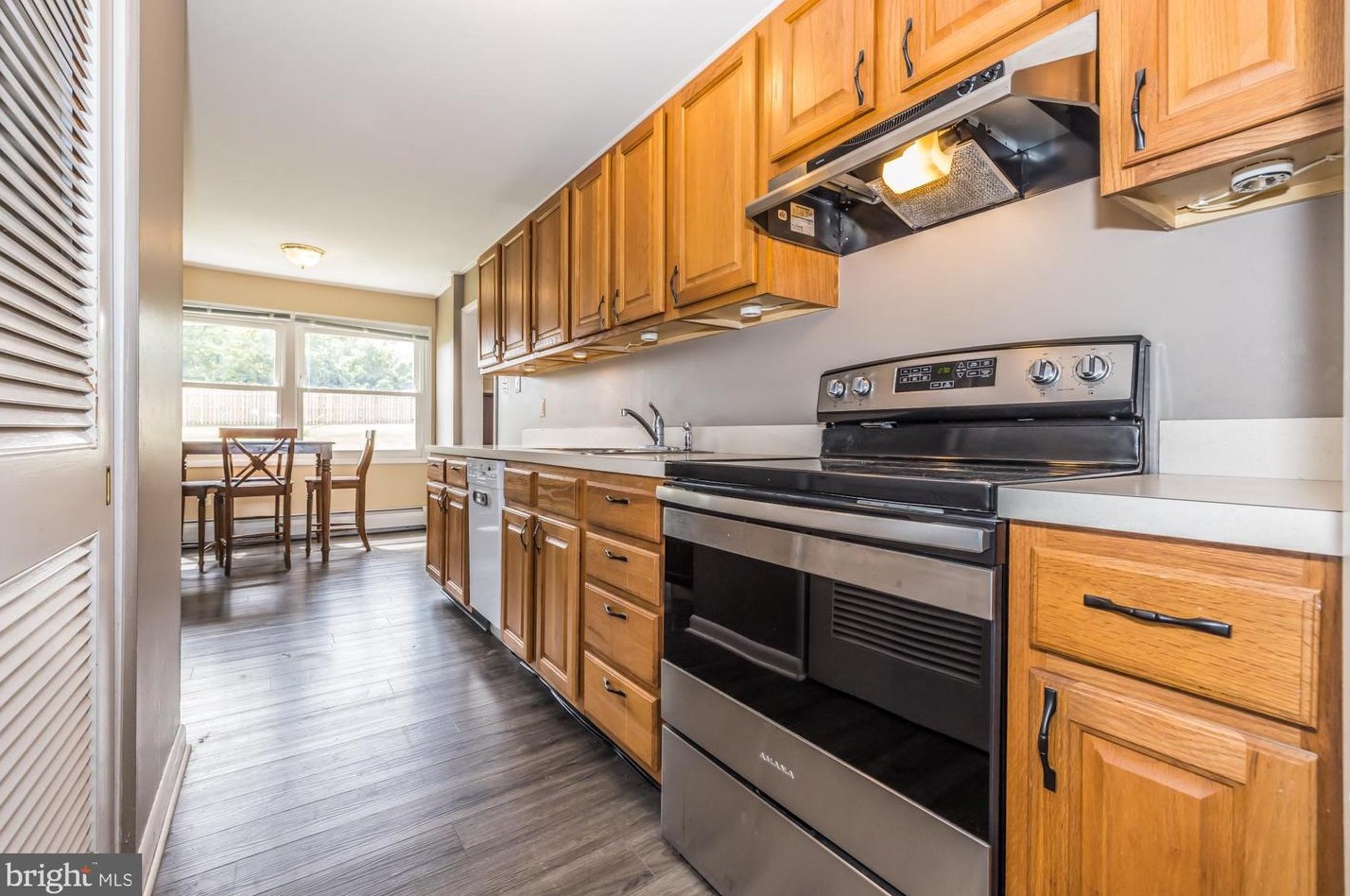 202 Hillside Dr, Exton, PA 19341-2414