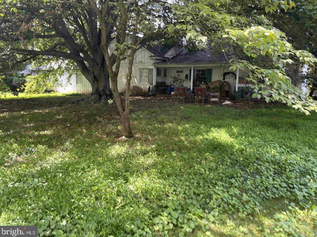 733 Price St, West Chester, PA 19382-2185