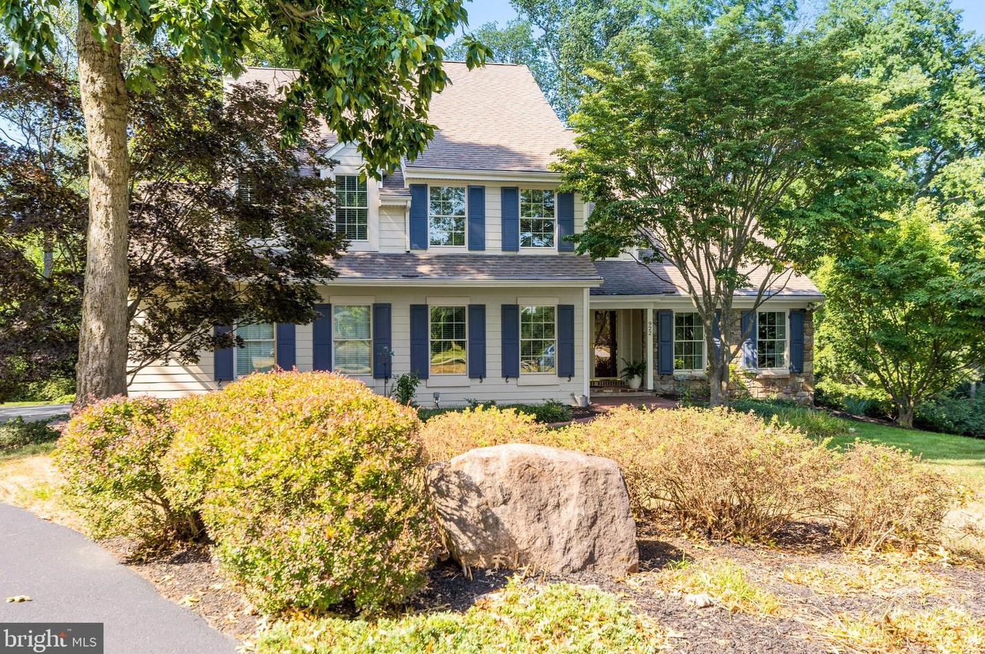 922 Saratoga Dr, West Chester, PA 19380-5518
