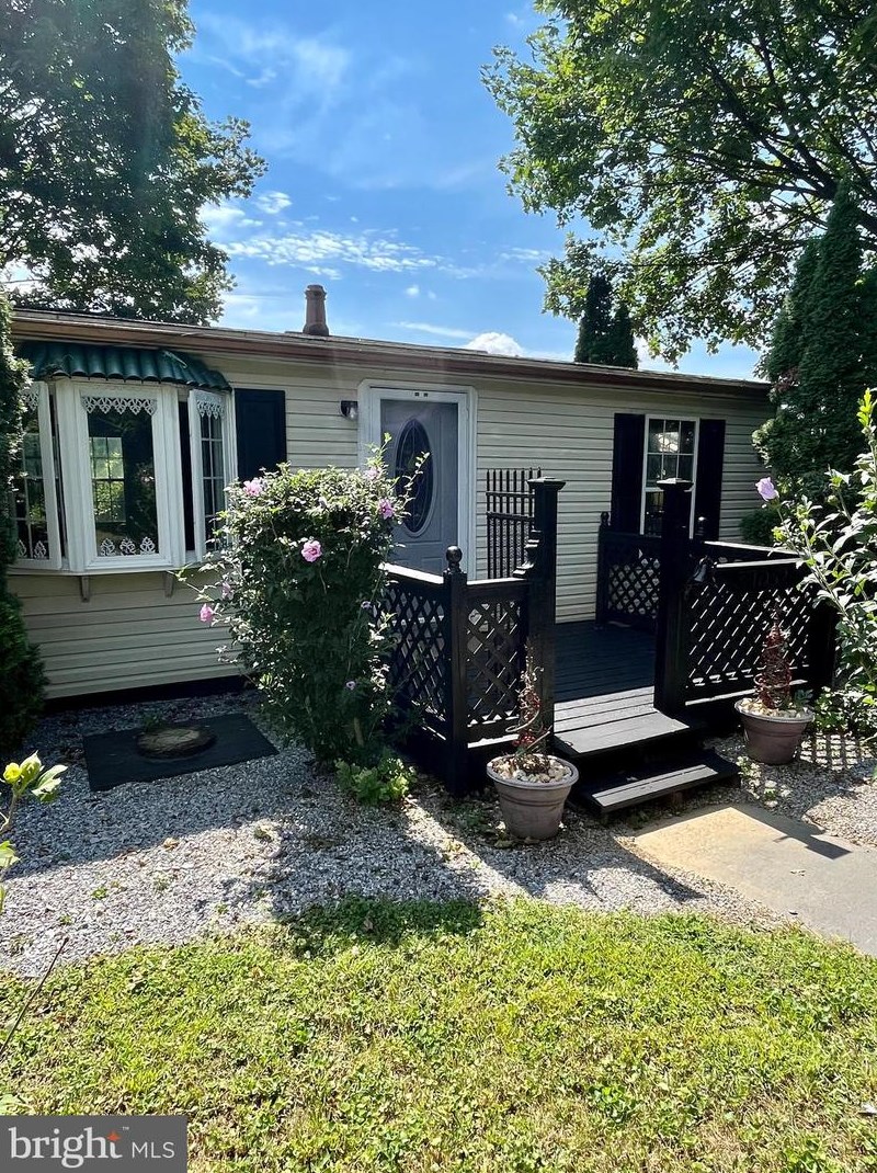 1052 Appleville Rd, West Chester, PA 19380