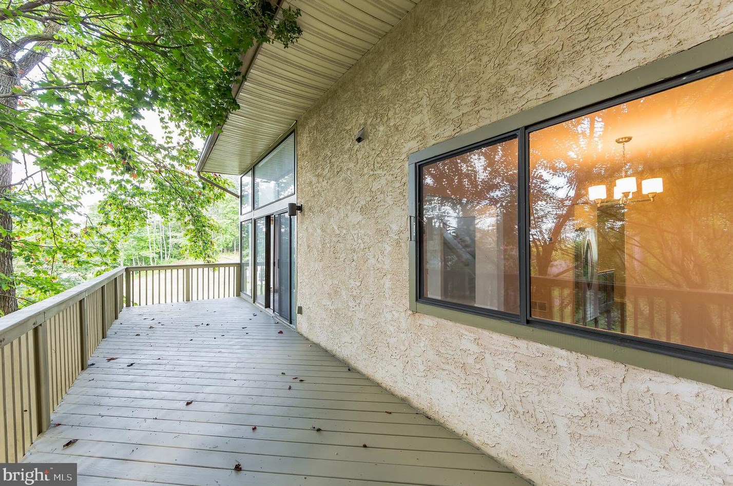 390 Lynetree Dr, West Chester PA 19380-1707 exterior