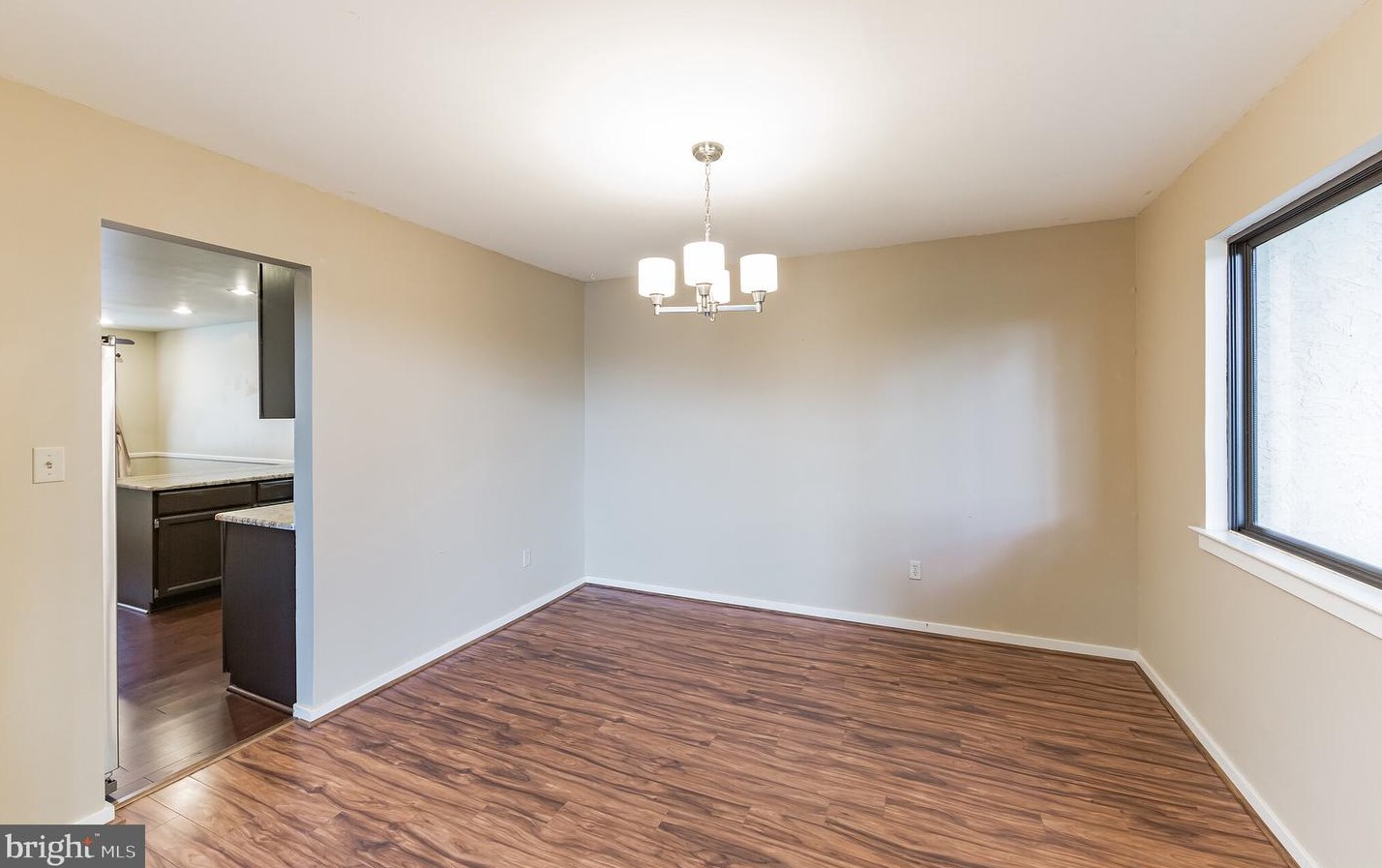 390 Lynetree Dr, West Chester PA 19380-1707 exterior