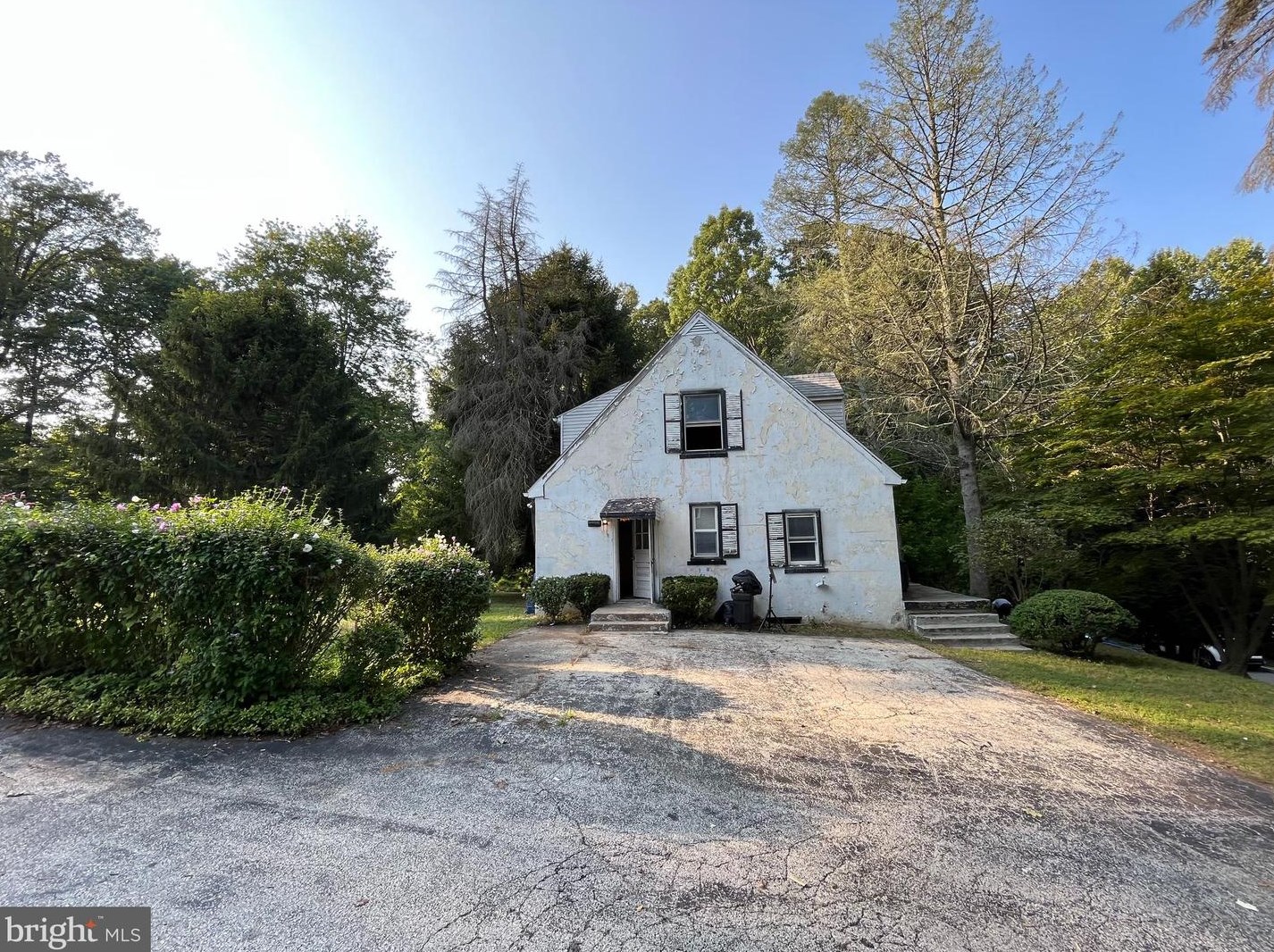 38 Summit Ave, Paoli, PA 19301