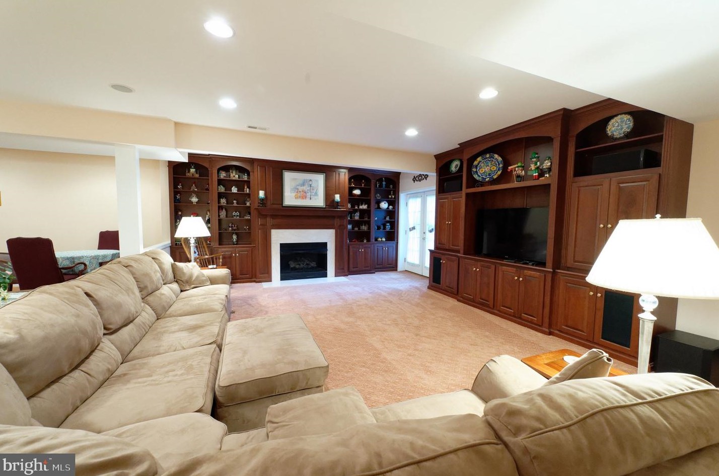 107 Applegate Dr, West Chester PA 19382-5587 exterior