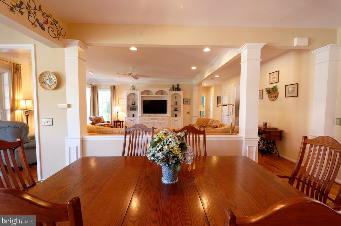 107 Applegate Dr, West Chester PA 19382-5587 exterior