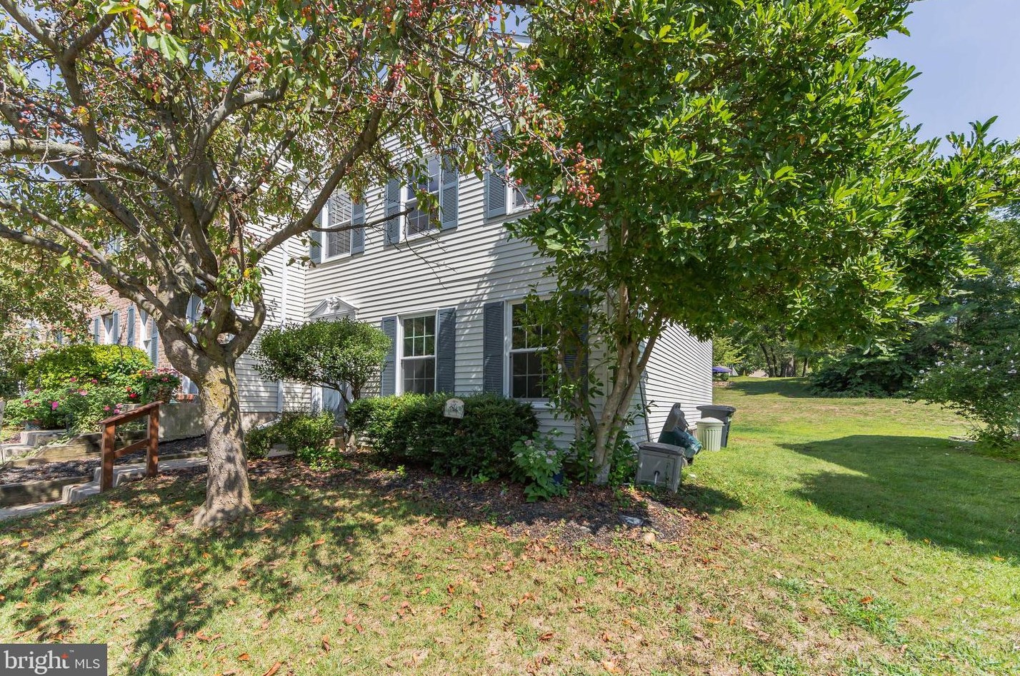 406 Holly Tree Ct, Chester Springs, PA 19425-2337