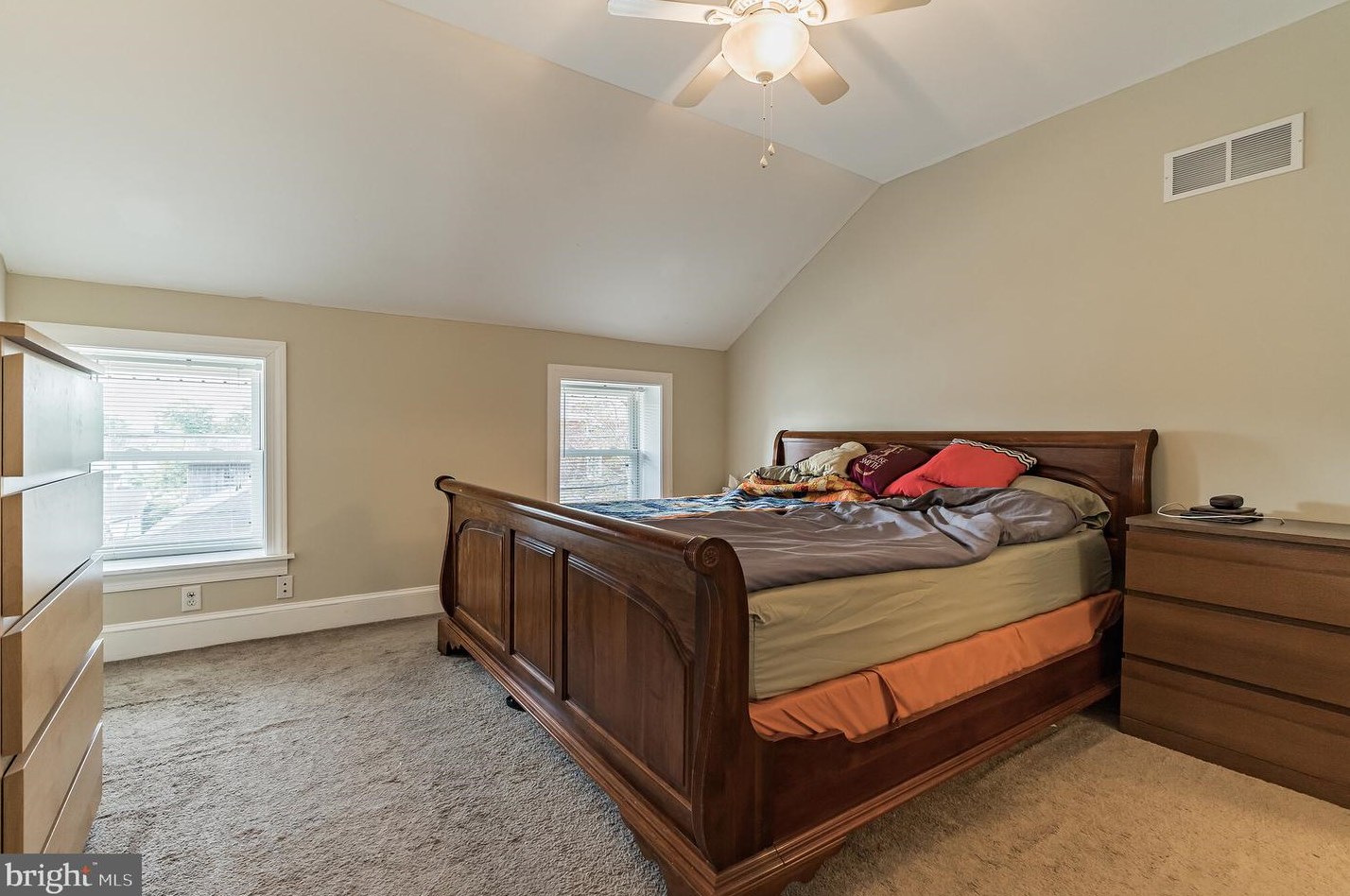 429 Broad St, Oxford PA 19363-1642 exterior