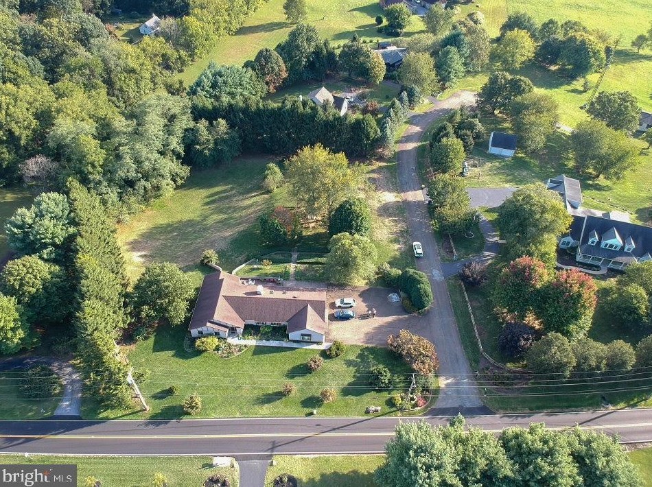 1 Yeager Ln, Landenberg, PA 19350