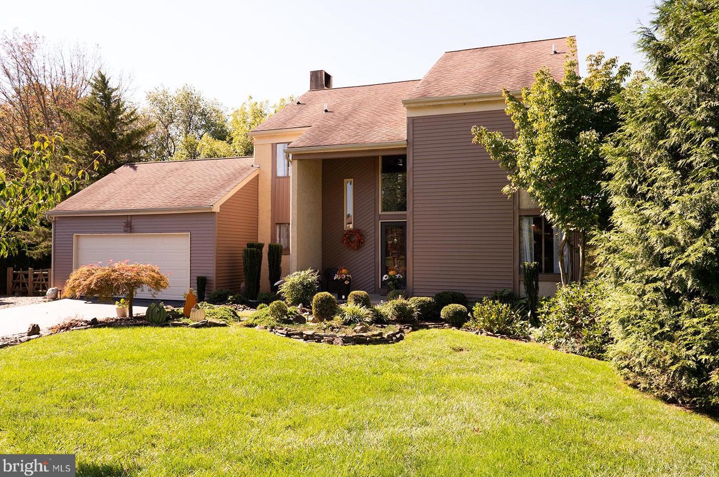 1021 Sage Rd, West Chester, PA 19382-7473