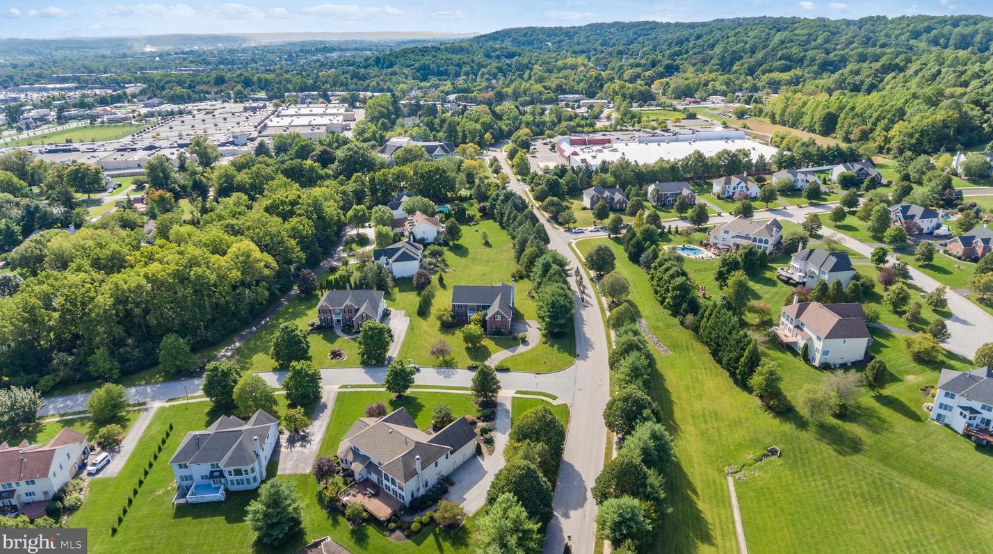 312 Landers Ct, Exton PA  19341-2354 exterior