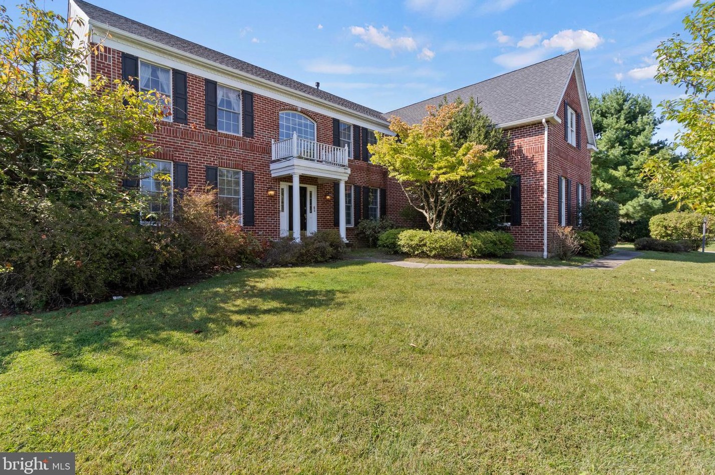 312 Landers Ct, Exton, PA 19341-2354