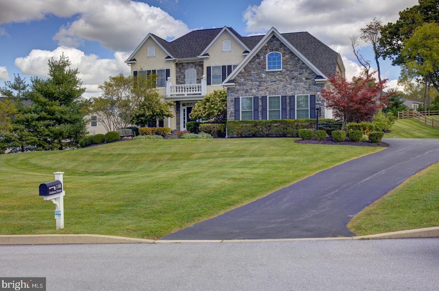 1106 Judson Dr, West Chester, PA 19380-4311