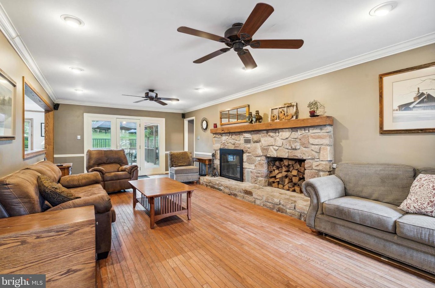 420 Saddlebrook Cir, Chester Springs, PA 19425-2327