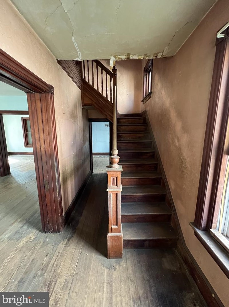 40 4 St, Oxford PA 19363-1604 exterior