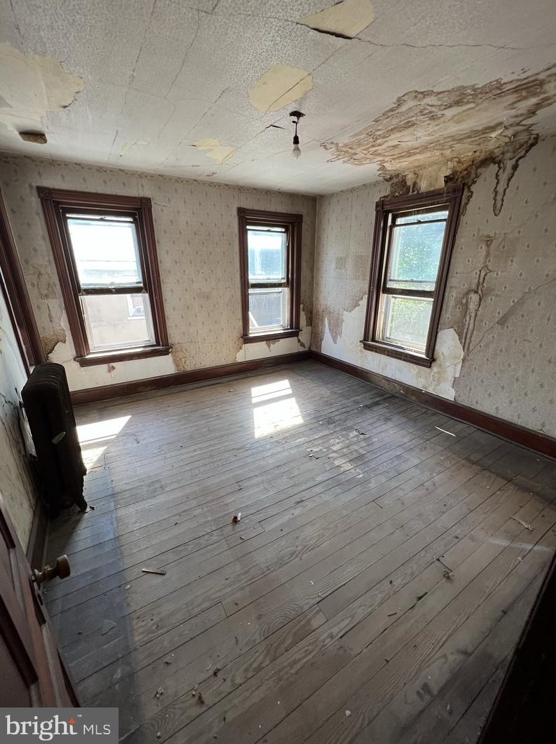 40 4 St, Oxford PA 19363-1604 exterior