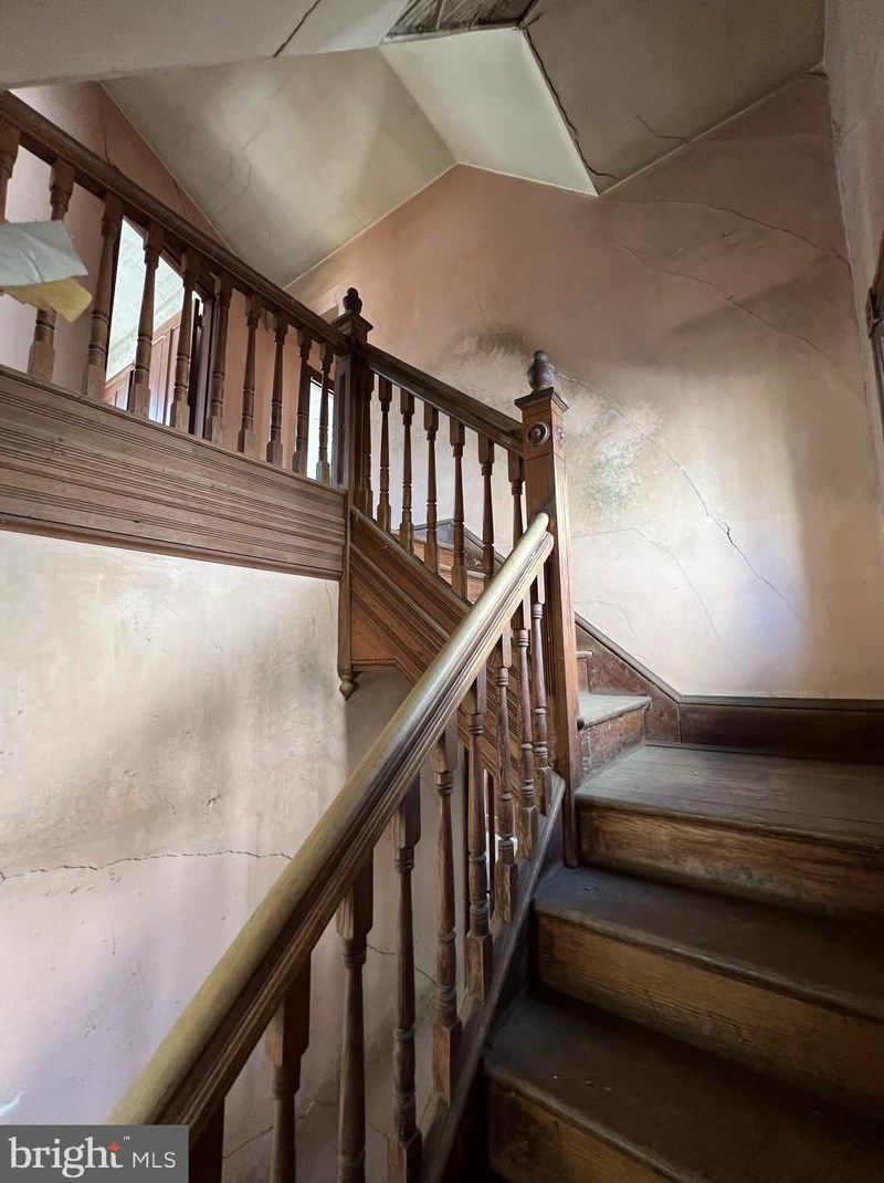 40 4 St, Oxford PA 19363-1604 exterior