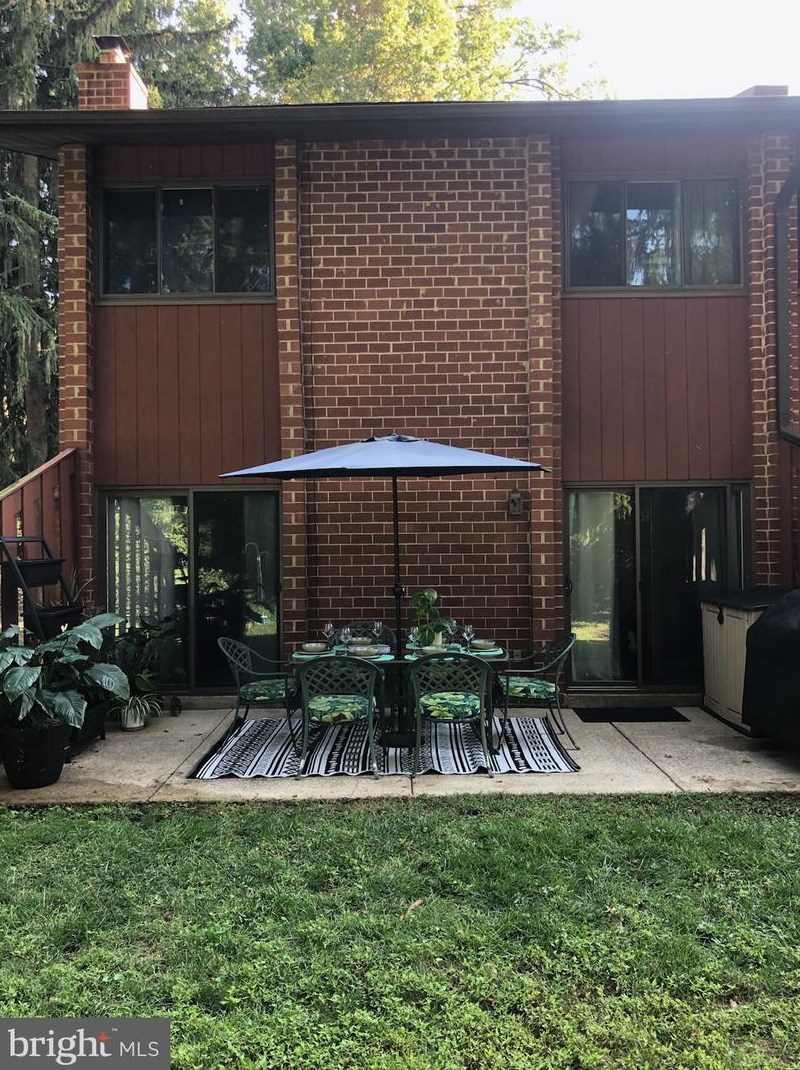 706 Worthington Dr, Exton, PA 19341-1647