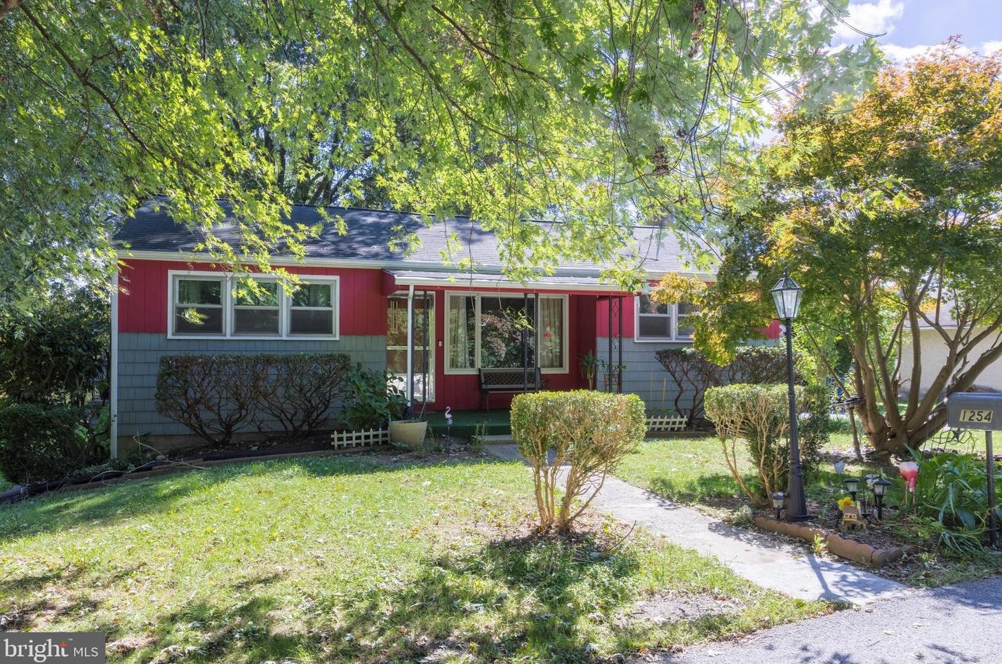1254 Heffner St, Romansville, PA 19320-2829