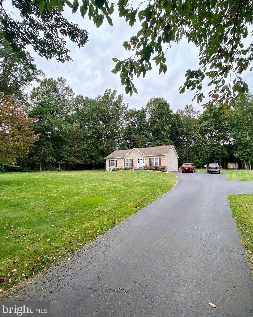 127 Lilly Rd, Honey Brook, PA 19344-9069