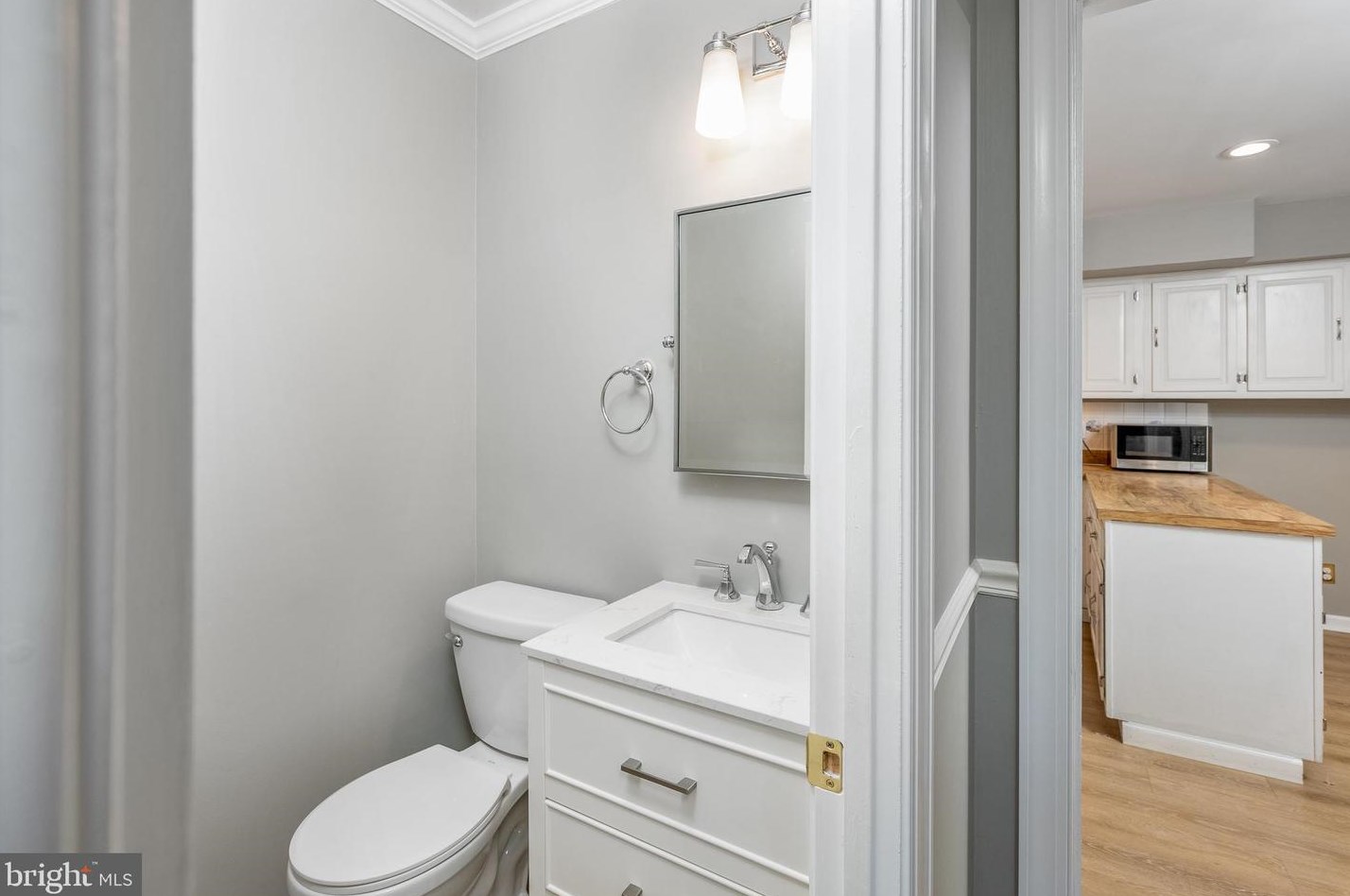 1511 Fox Run Dr, Romansville PA  19320-4725 exterior