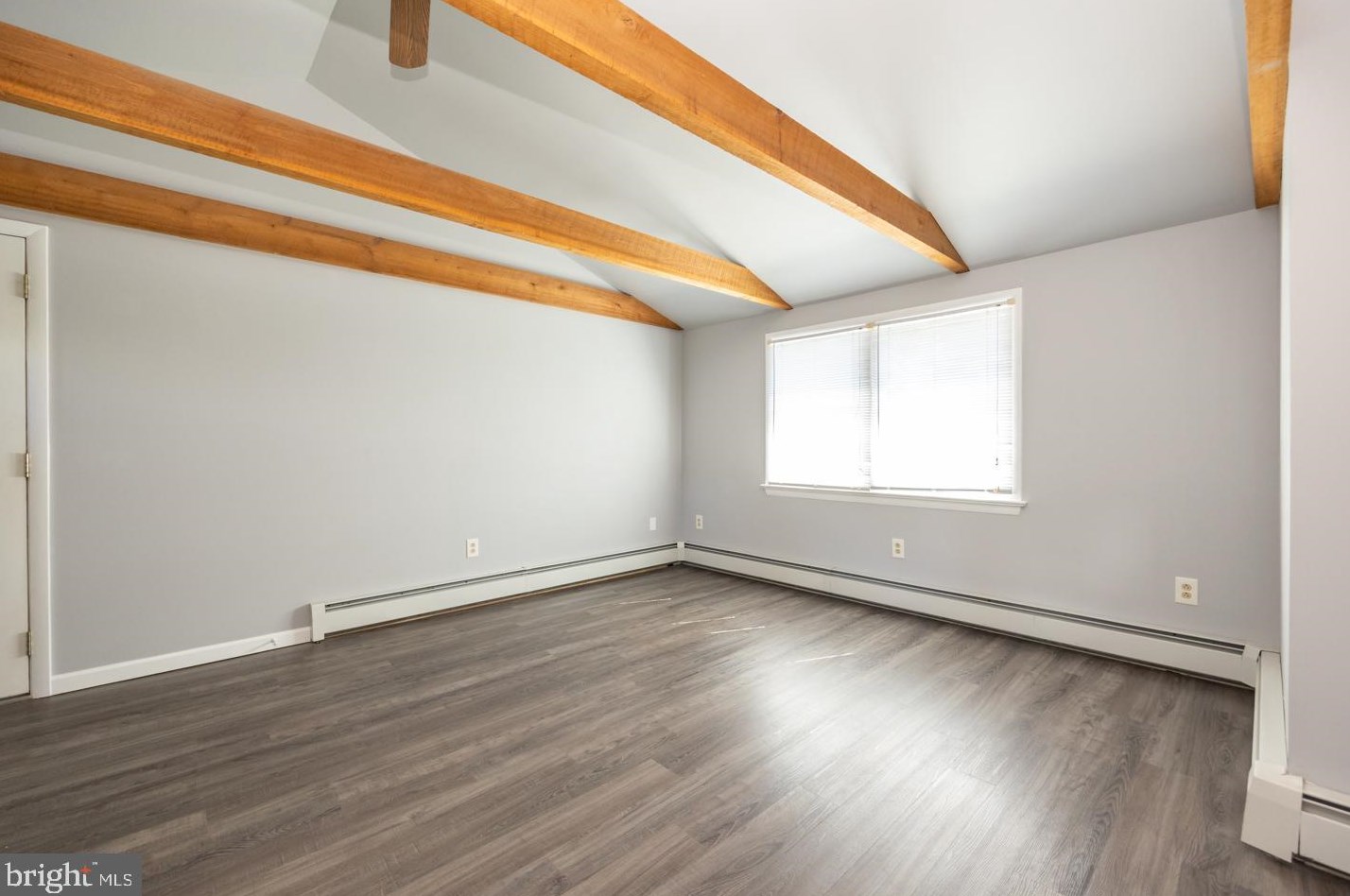 1 Woodland Ave, Frazer, PA 19355-3085
