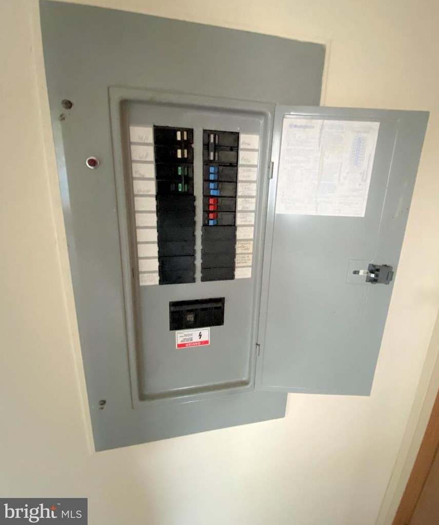 7 Maplewood Dr, Romansville PA  19320-1500 exterior