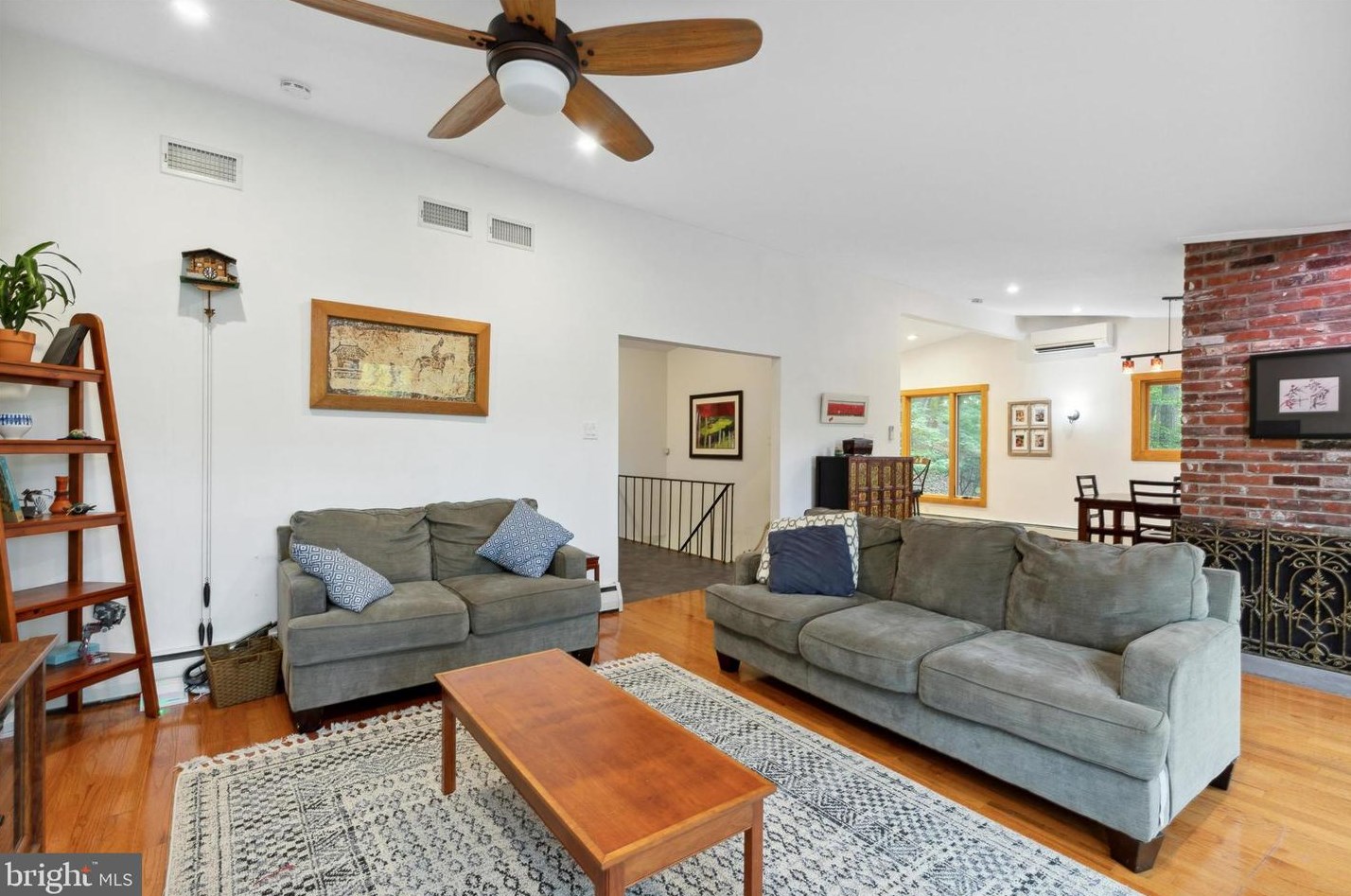 200 Lawrence Ln, Wayne, PA 19087