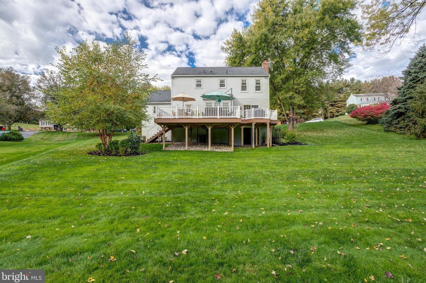 1119 Nobb Hl Dr, West Chester PA 19380-1844 exterior