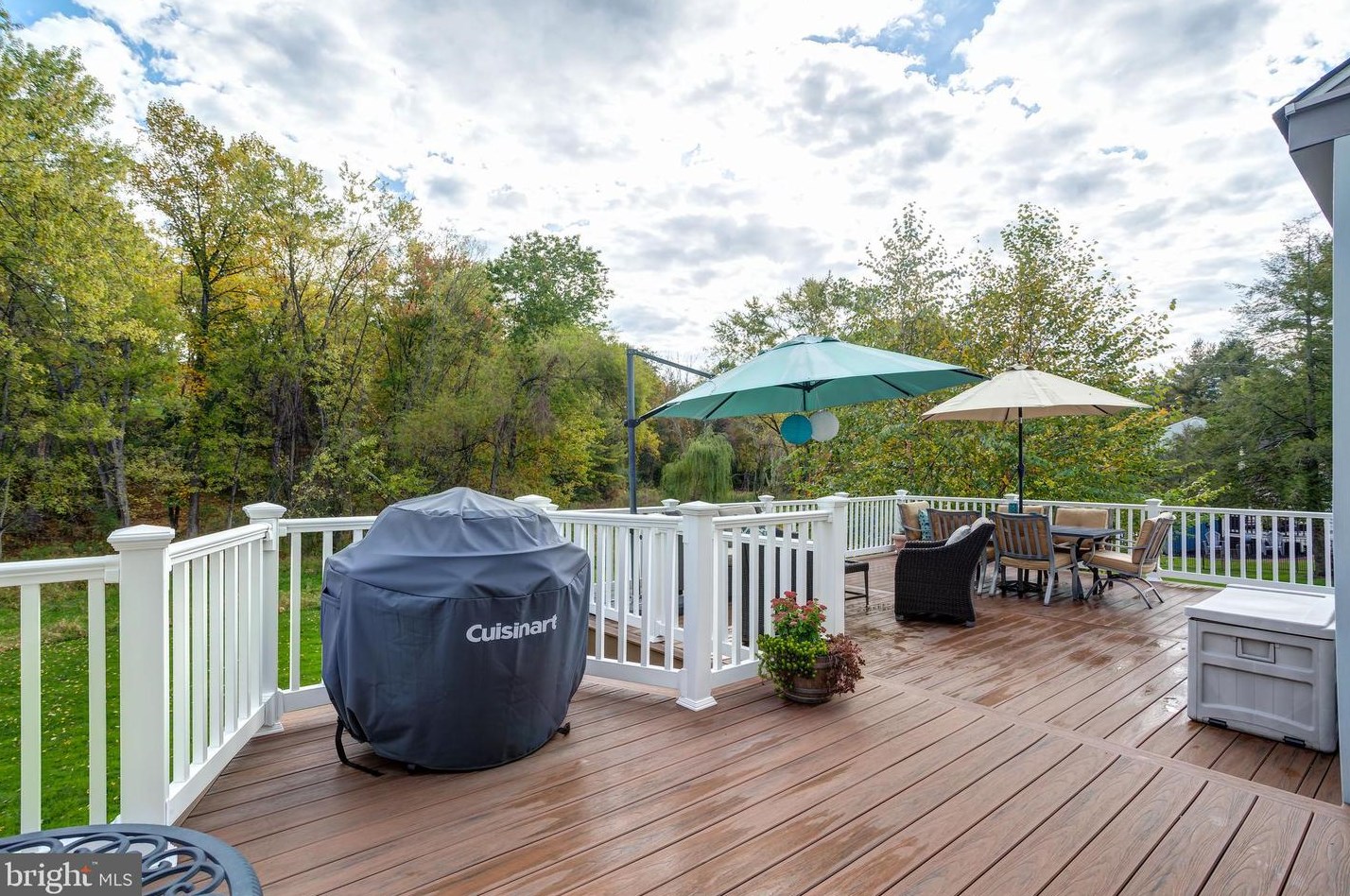 1119 Nobb Hl Dr, West Chester PA 19380-1844 exterior