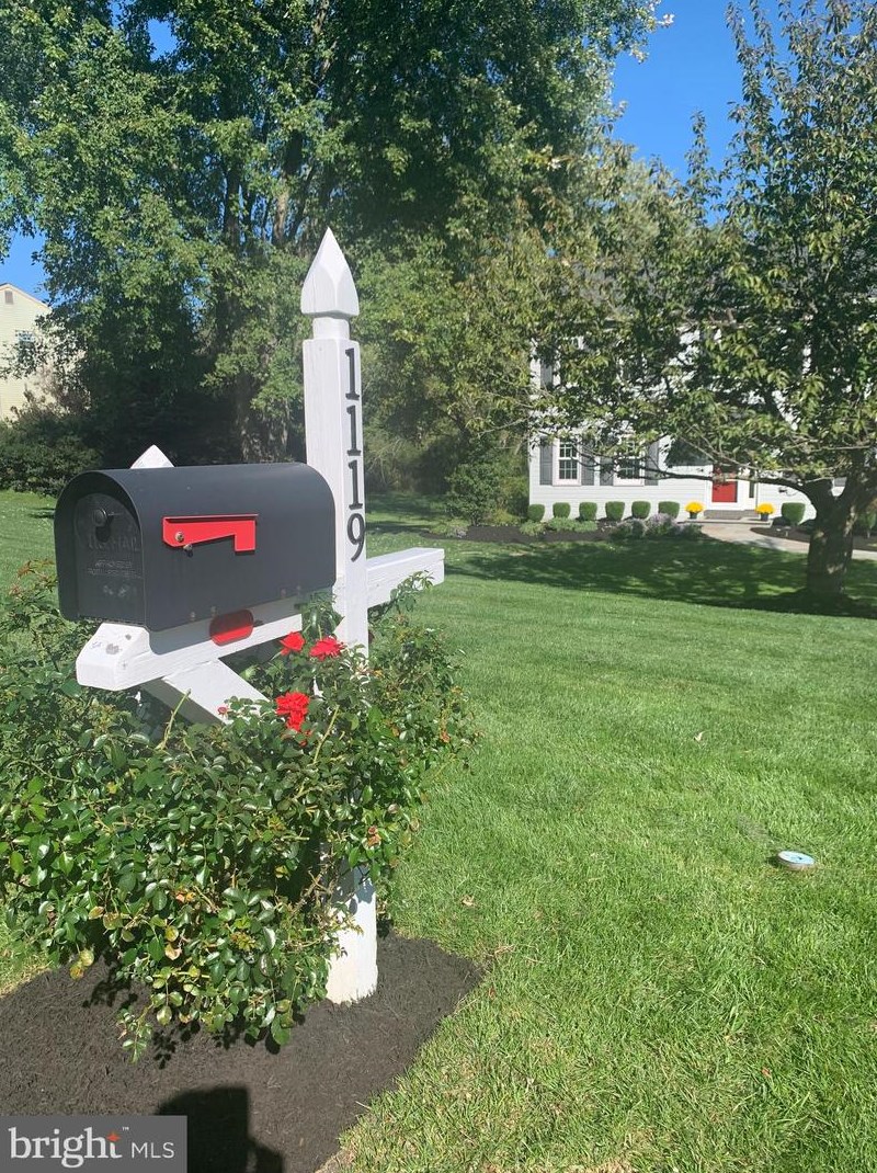 1119 Nobb Hill Dr, West Chester, PA 19380-1884