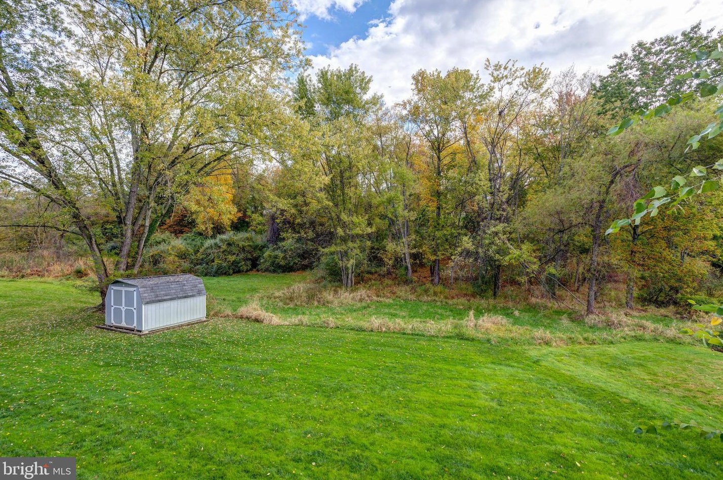 1119 Nobb Hl Dr, West Chester PA 19380-1844 exterior