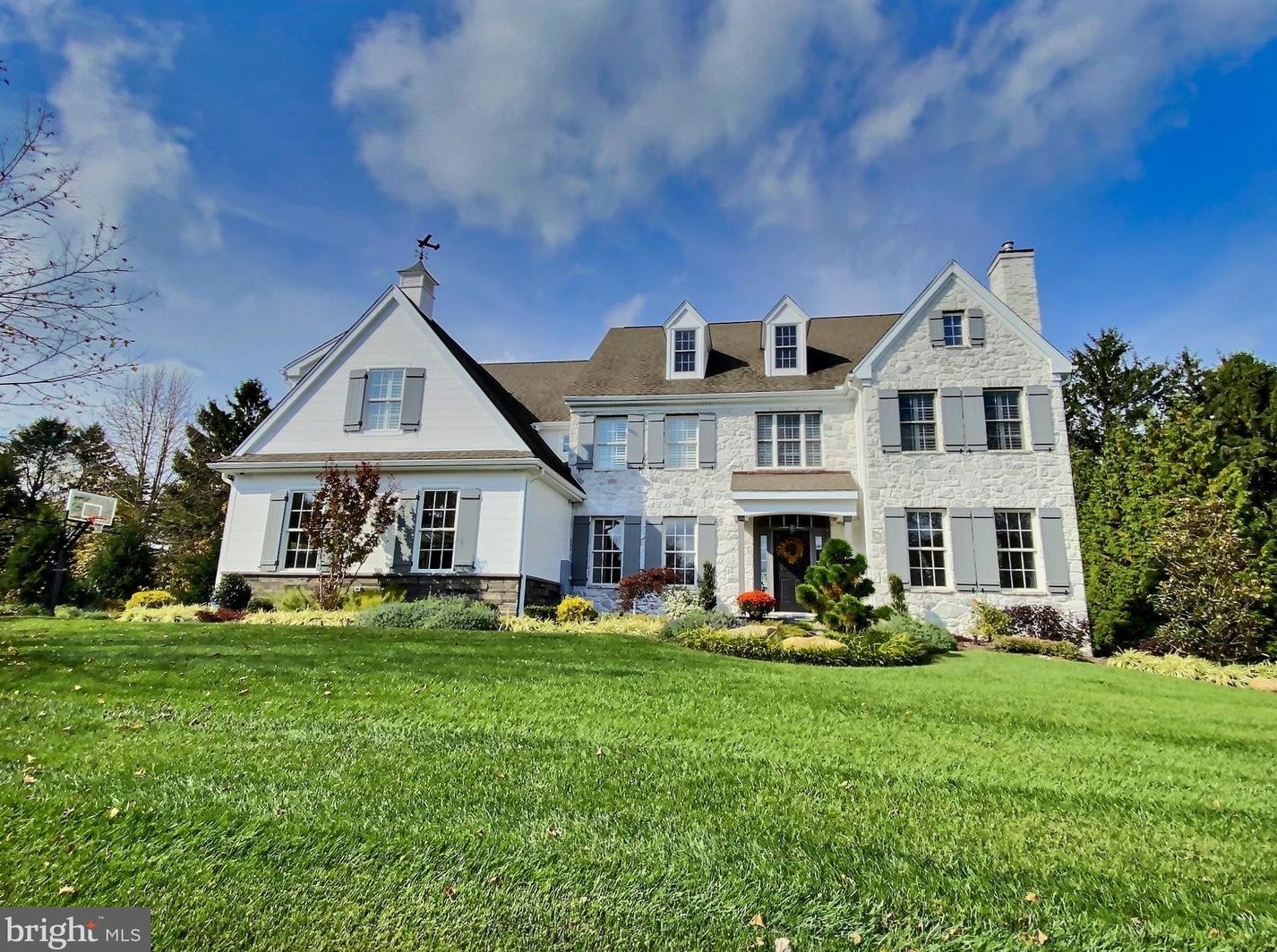 629 Edgewater Dr, West Chester, PA 19380