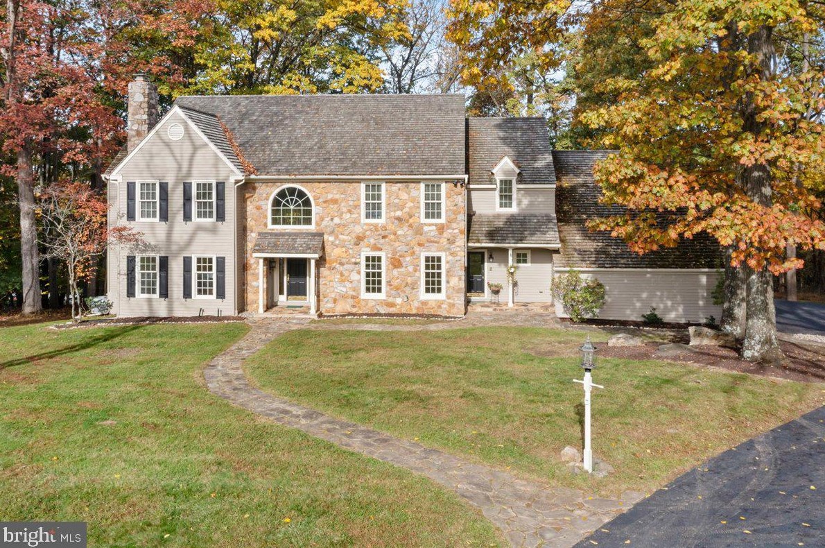 17 Country Ln, Frazer, PA 19355