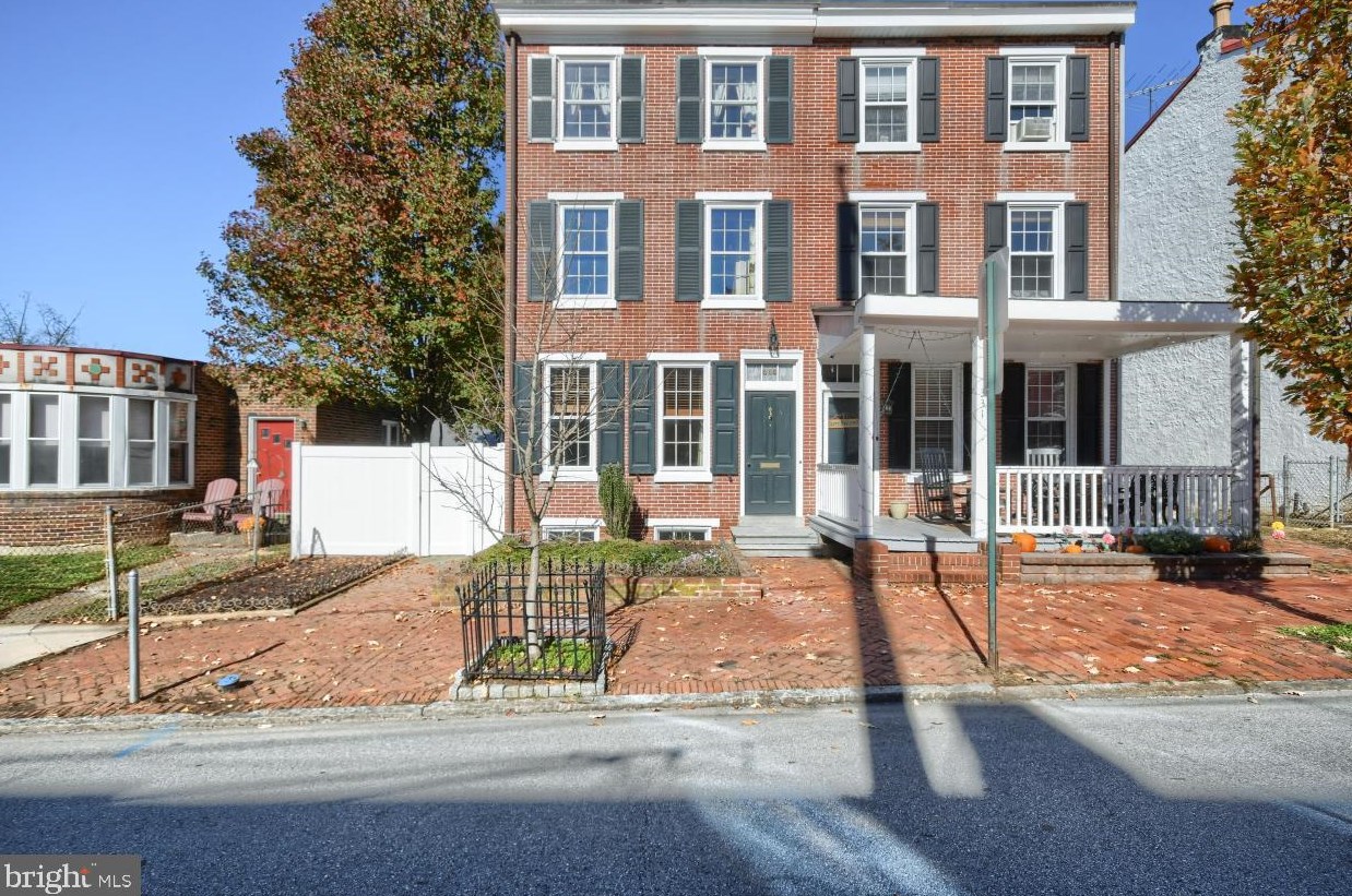 333 Gay St, West Chester, PA 19380-2818