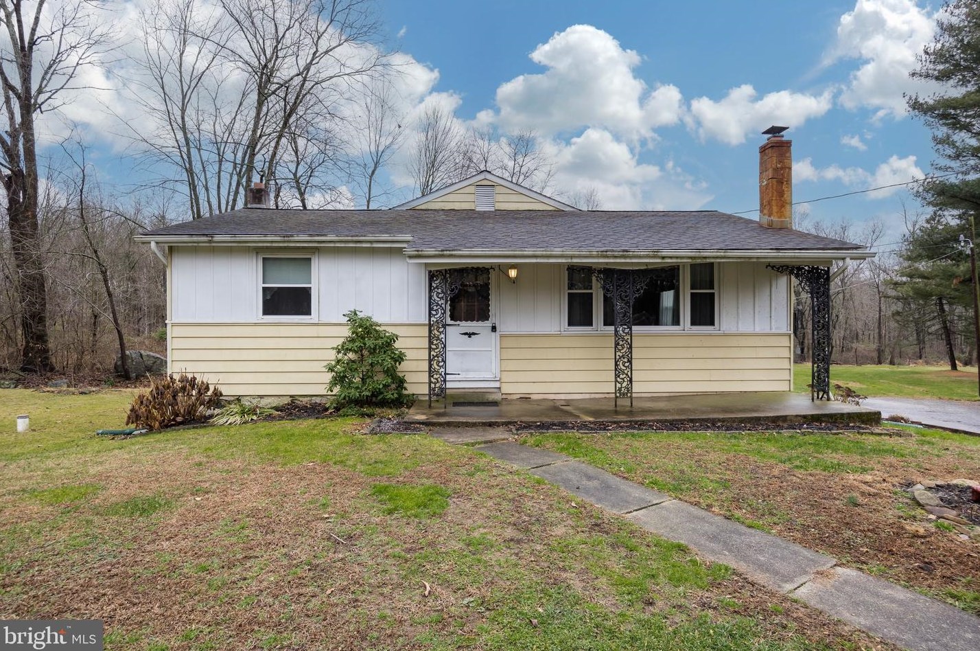 230 Barneston Rd, Honey Brook, PA 19344-9505