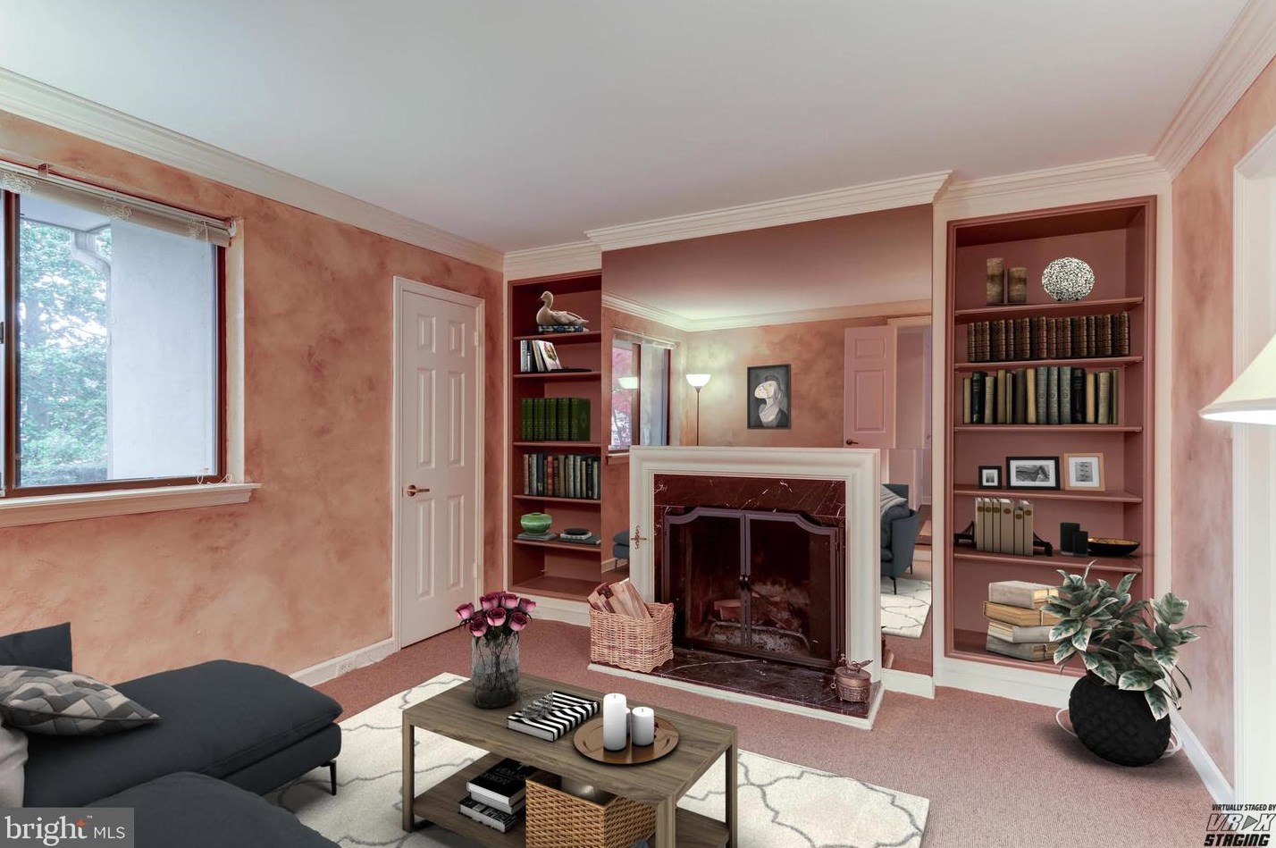 63 Oak Knoll Dr, Berwyn, PA 19312