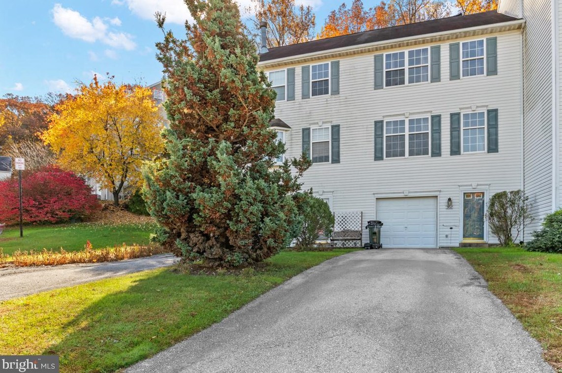 302 Andrew Rd, Romansville, PA 19320-2565