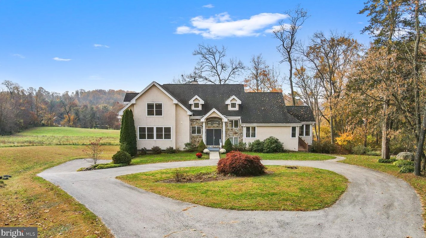 2671 N Hill Camp Rd, Pottstown, PA 19465