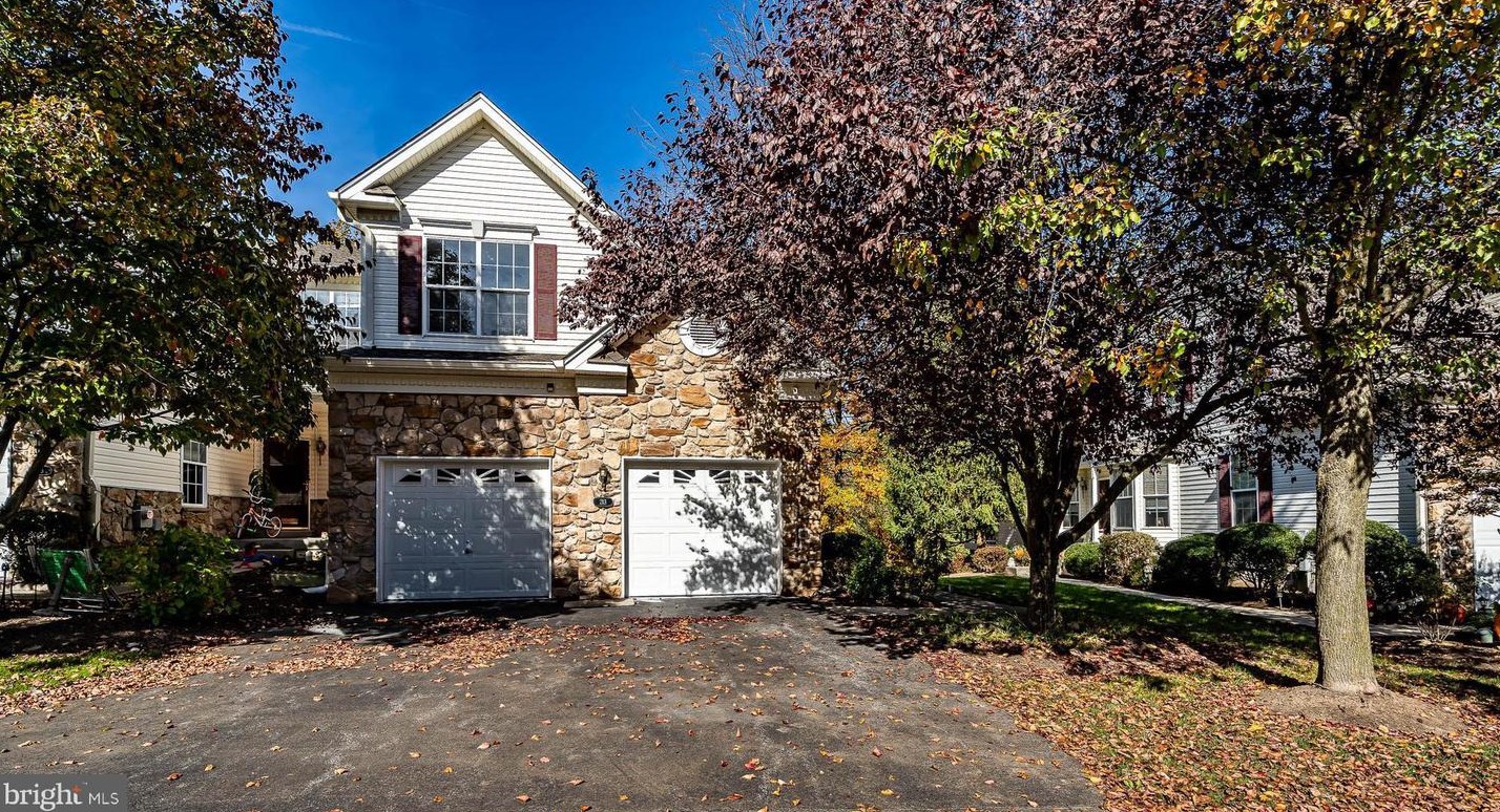 213 Birchwood Dr, West Chester, PA 19380-7317