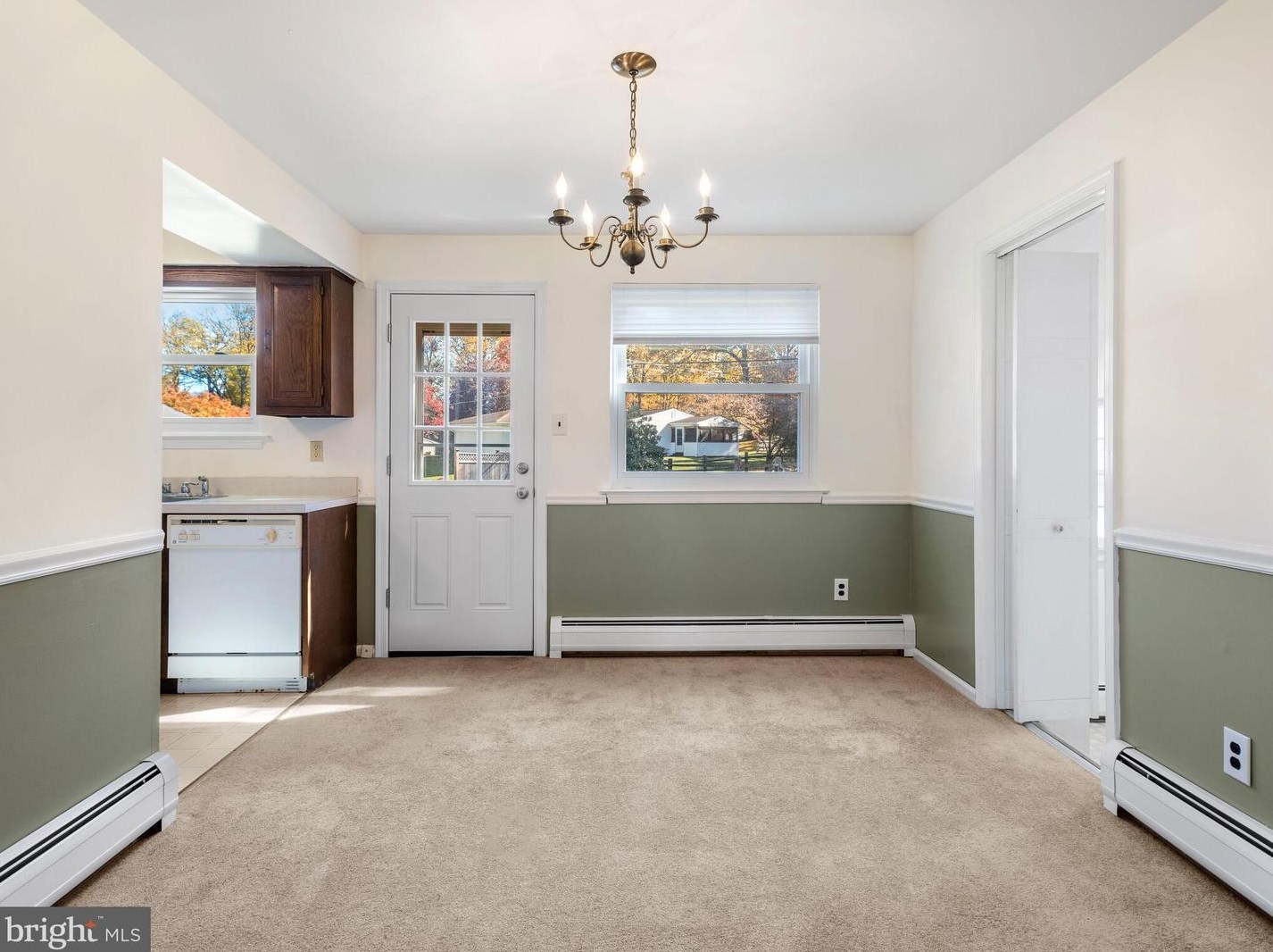 315 Oak Ln, Exton PA  19341-2129 exterior