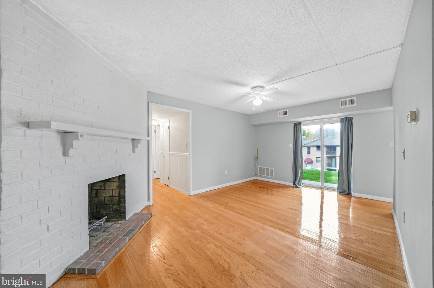 1807 Valley Dr, West Chester PA  19382-6491 exterior