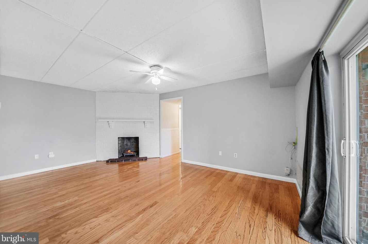 1807 Valley Dr, West Chester PA  19382-6491 exterior