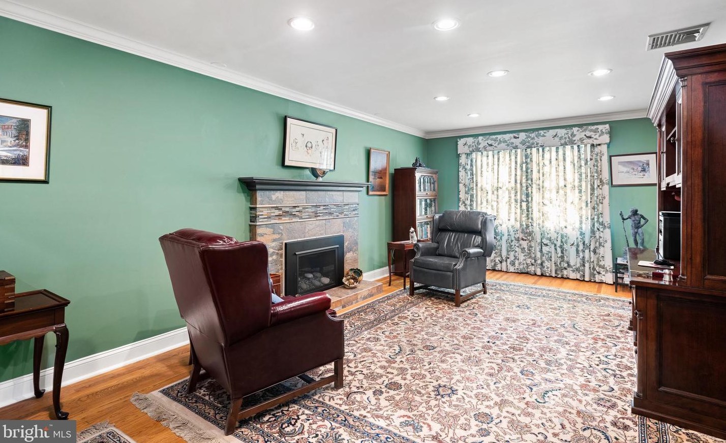 891 W King Rd, Frazer, PA 19355