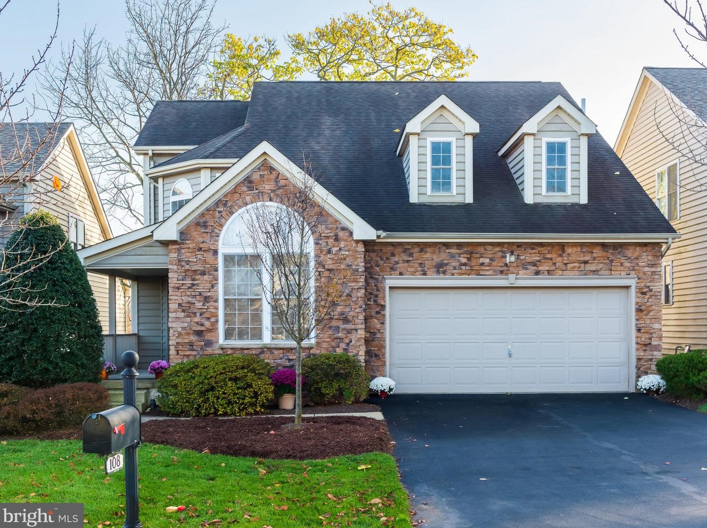 108 Pine Valley Dr, Avondale PA  19311-1419 exterior