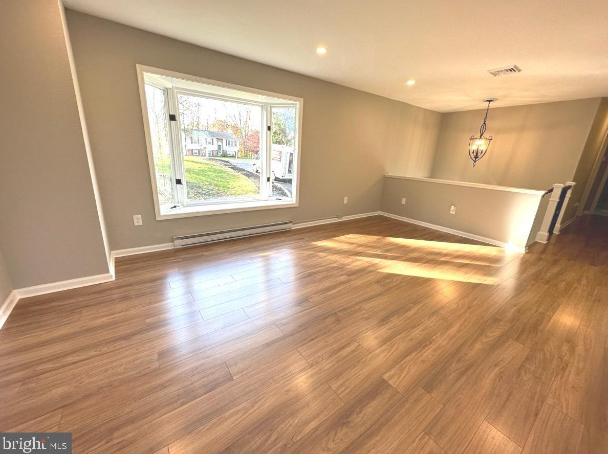 107 Garnet Ln, Romansville, PA 19320