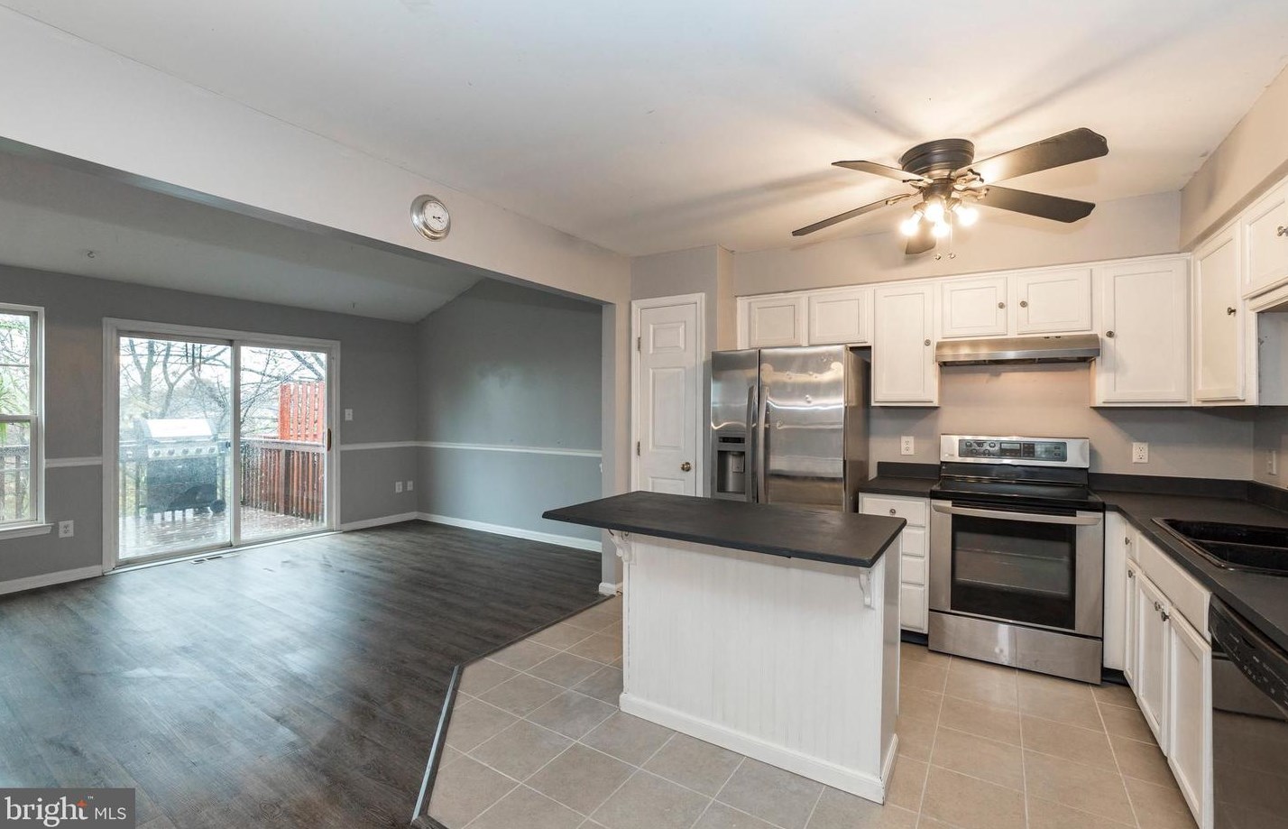 412 Green Hill Rd, Parkesburg, PA 19365