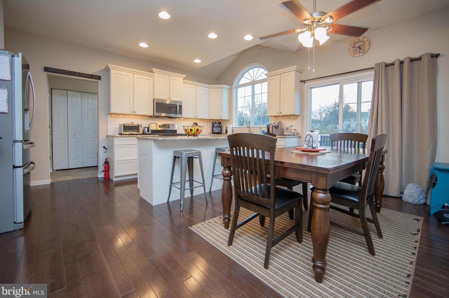 106 Ayerwood Dr, Downingtown, PA 19335-2442