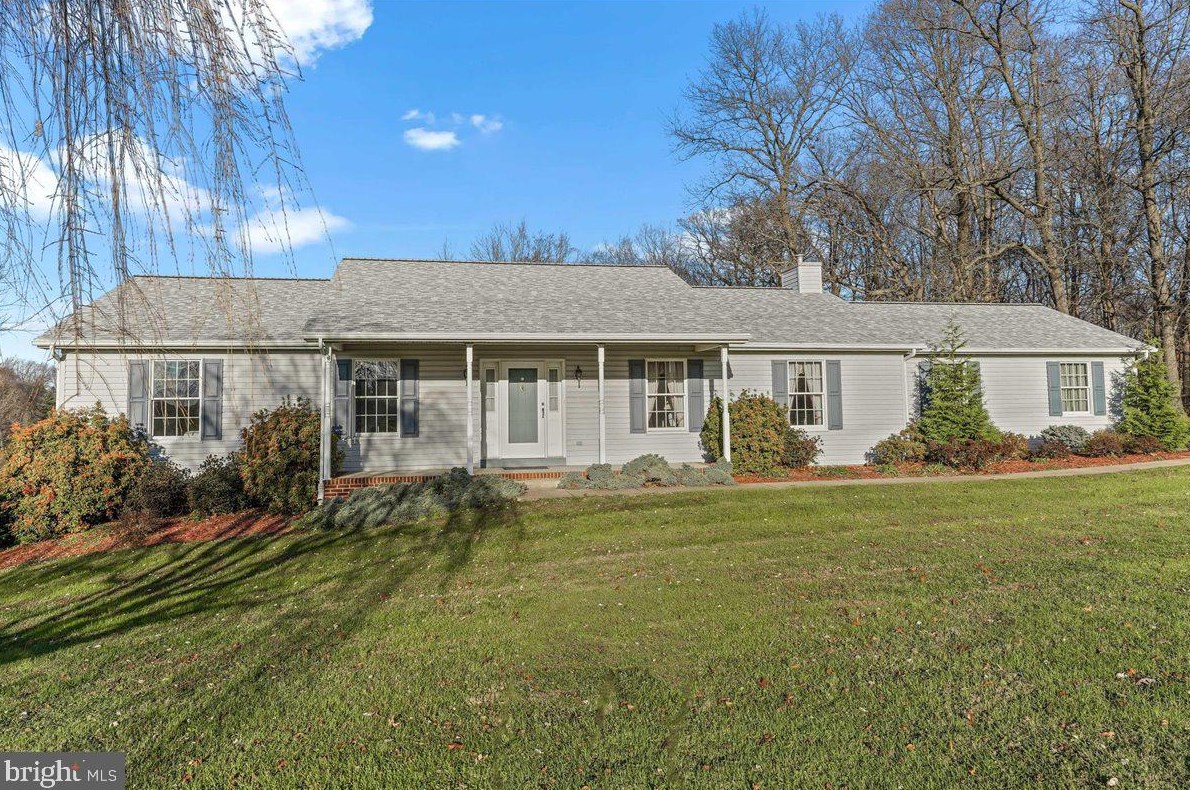197 Township Rd, Oxford, PA 19363-1238